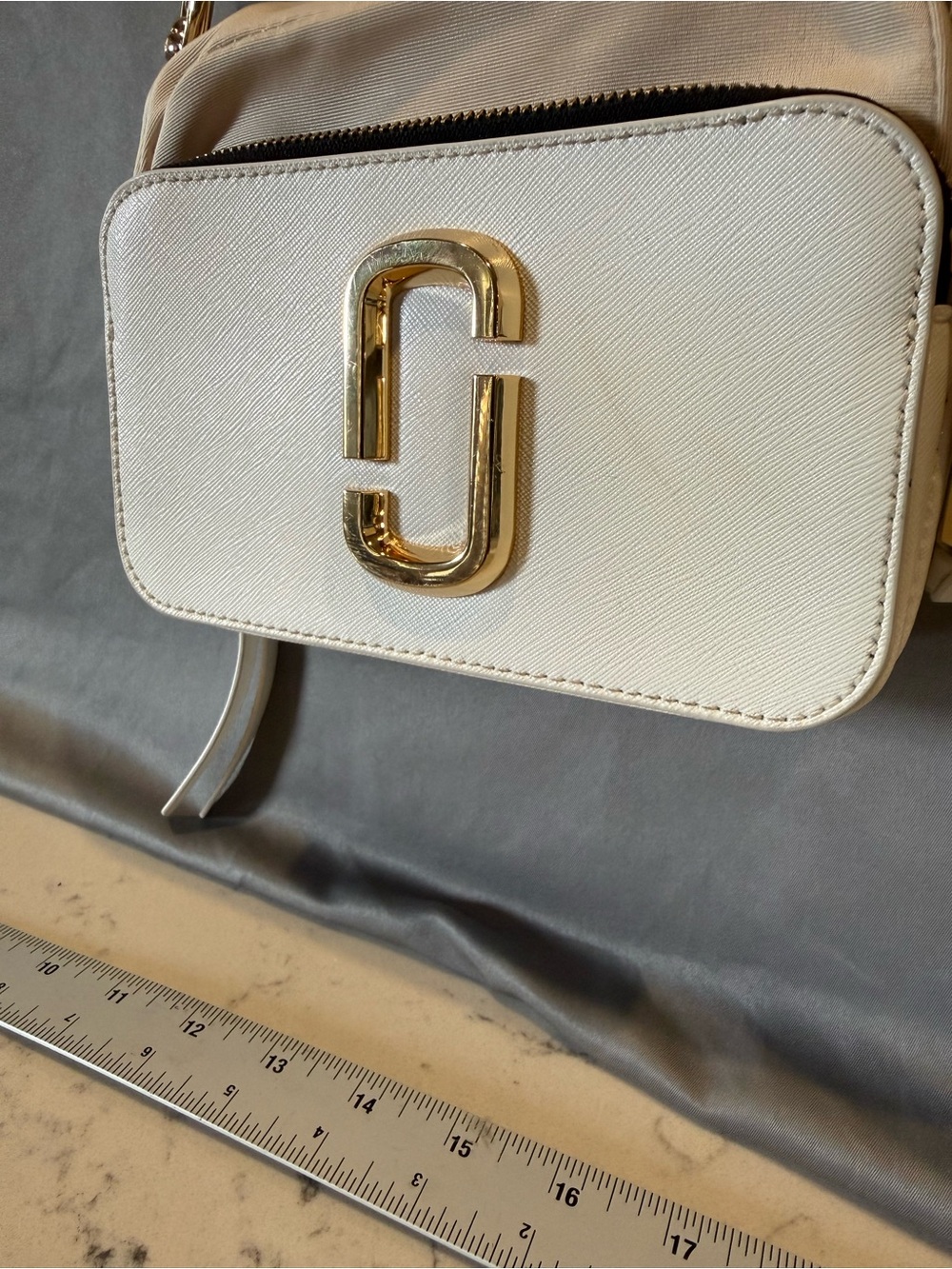 Marc Jacobs Cream Snapshot Crossbody with Red Polka Dot Strap - Picture 6 of 16